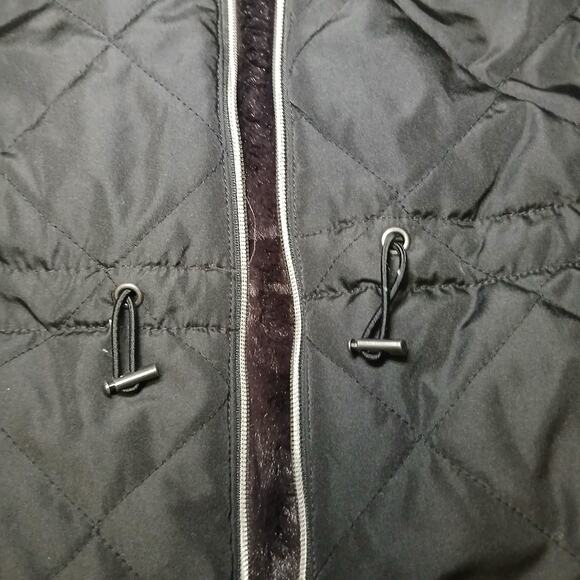 Women’s Reversible Faux Fur Quilted Vest Size PXL Black Winter Warm Zip Up - Picture 4 of 7